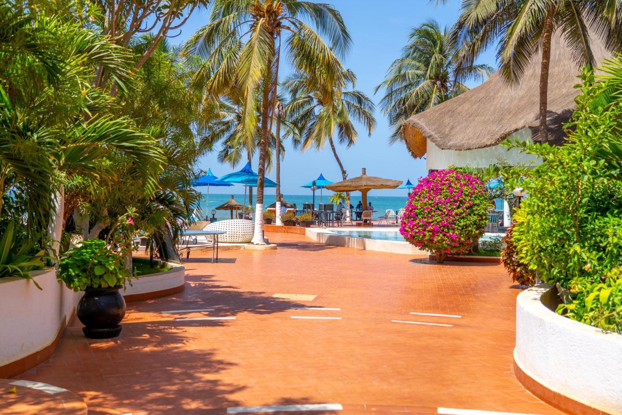Hotel Africa Queen Сомон Экстерьер фото